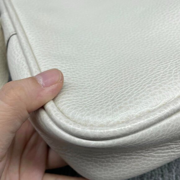 100% Authentic Gucci Leather Crossbody Bag - Picture 10 of 15